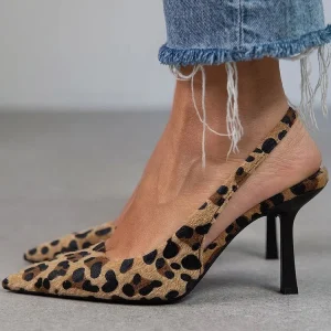 Monique – Sapatos de salto de leopardo com ponta afilada