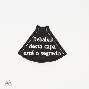 Debaixo…