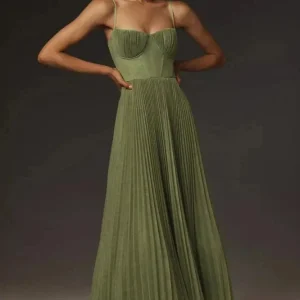 ISABELLA | VESTIDO MIDI PLISSADO ELEGANTE