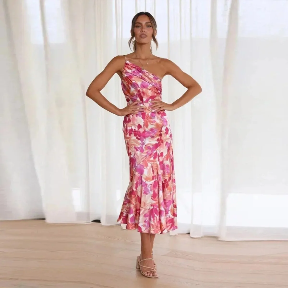 Greta™ | Vestido longo assimétrico com estampa floral para mulheres - Image 4