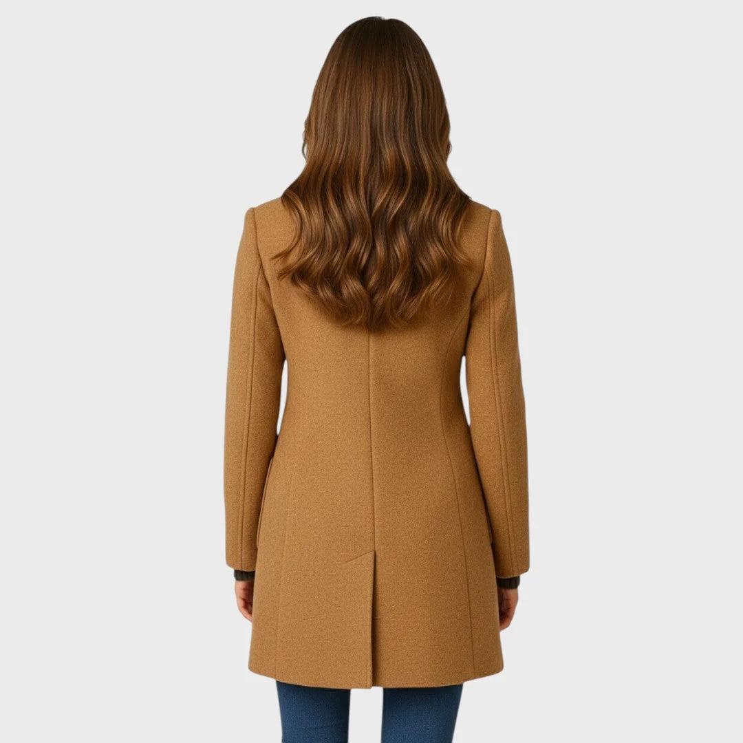 Agnieszka – Casaco elegante com um corte perfeito para Mulher - Image 4