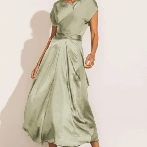 Kyra™ | Vestido de cetim elegante