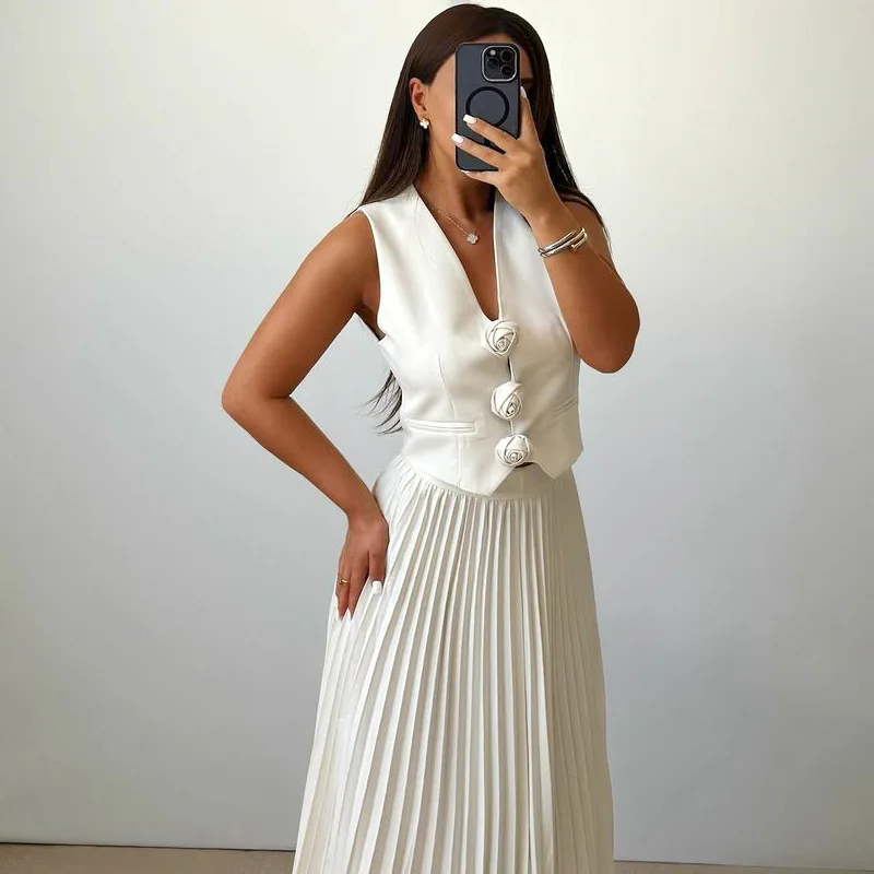 Rosaire | Conjunto com Colete Floral e Saia Plissada