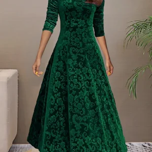 Denise | Elegante vestido de festa em veludo com decote em V