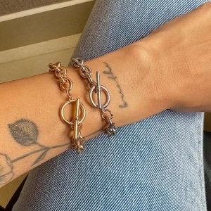 PULSEIRA ELOS BANHO RÓDIO BRANCO E OURO 18K