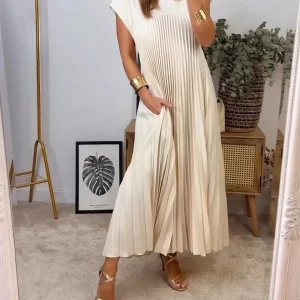 Vestido Simples Plissado Sem Mangas